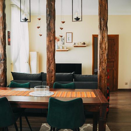 Family Apartment In Riga Center And Free Parking Ngoại thất bức ảnh